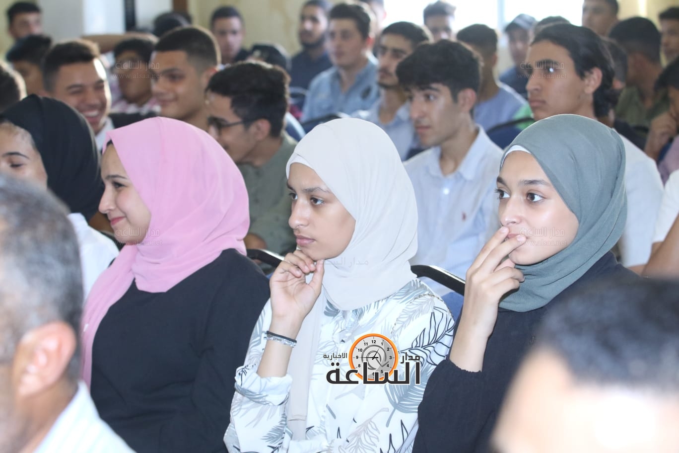 Madar Al-Saa Images 0.9821592408066091