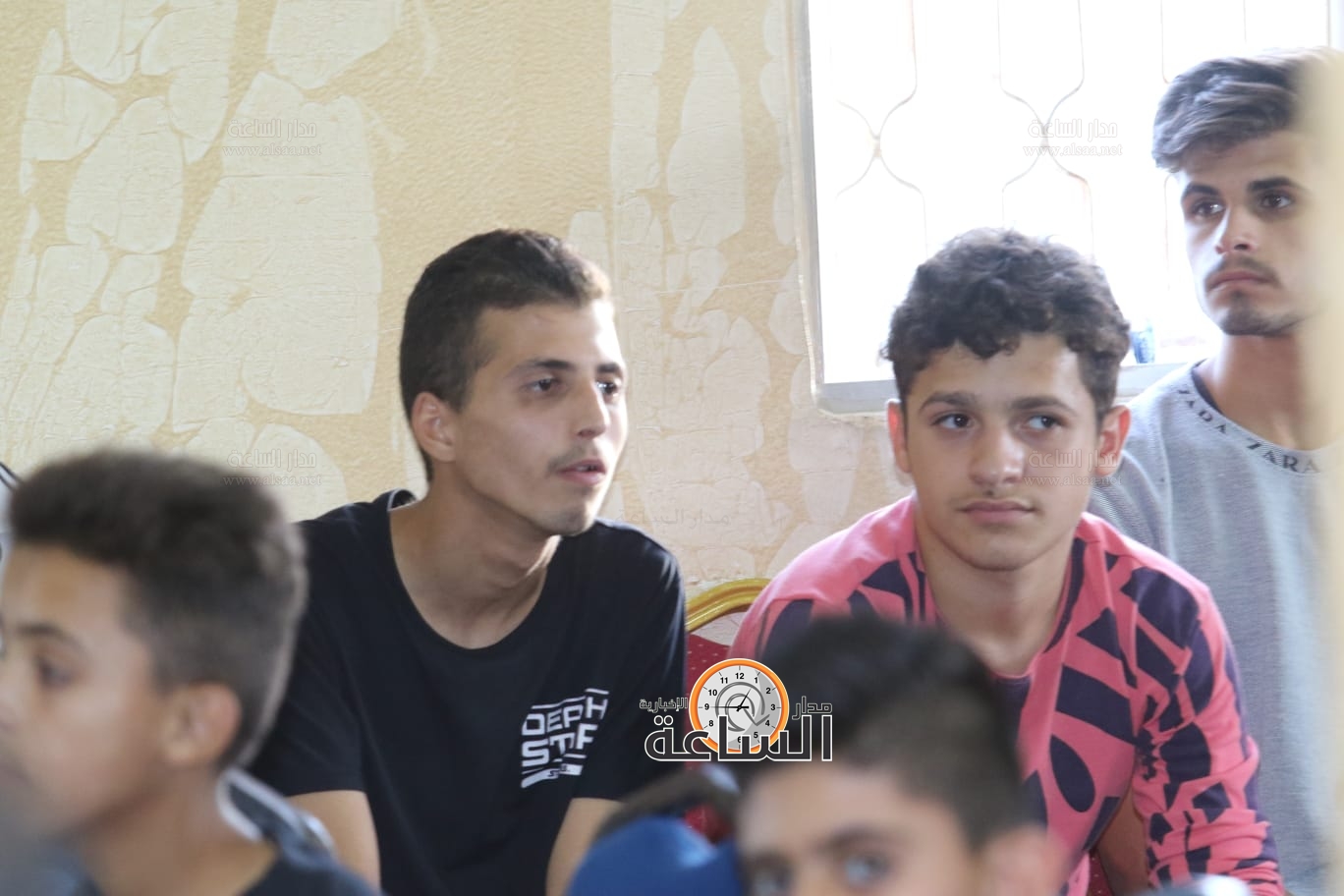 Madar Al-Saa Images 0.5542464862606118