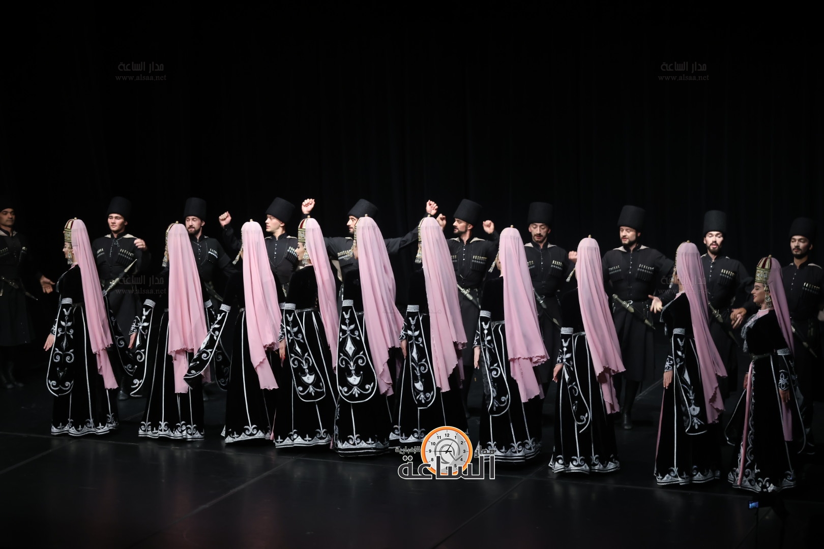 Madar Al-Saa Images 0.7855429920906254