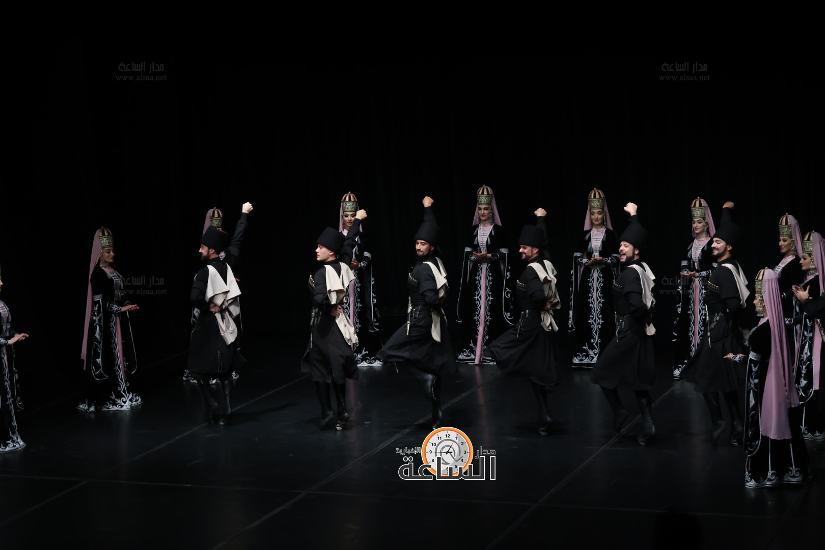 Madar Al-Saa Images 0.9905108488589365