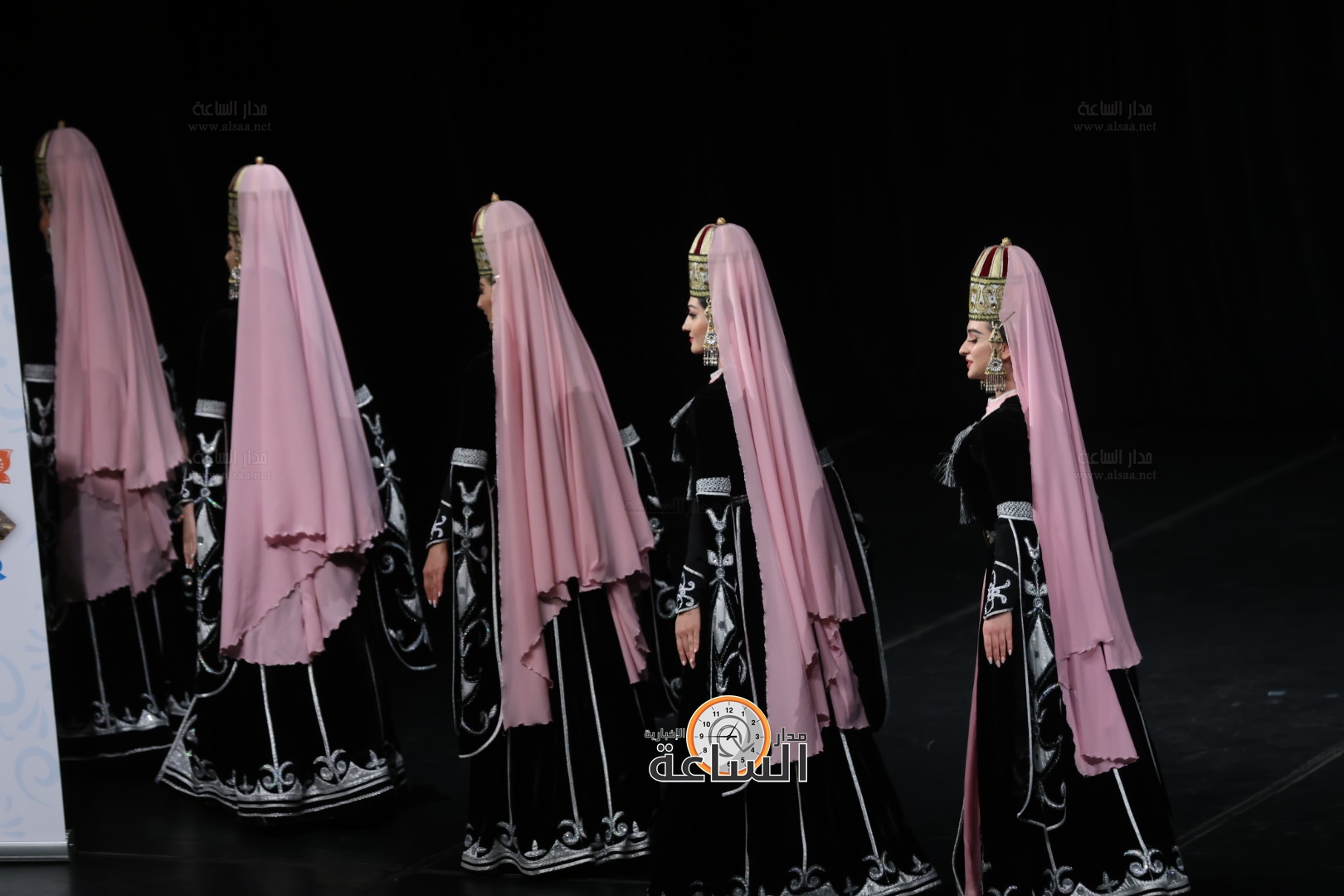 Madar Al-Saa Images 0.3326970999154679