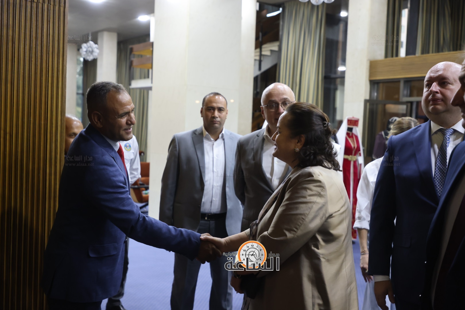 Madar Al-Saa Images 0.4138522164295717