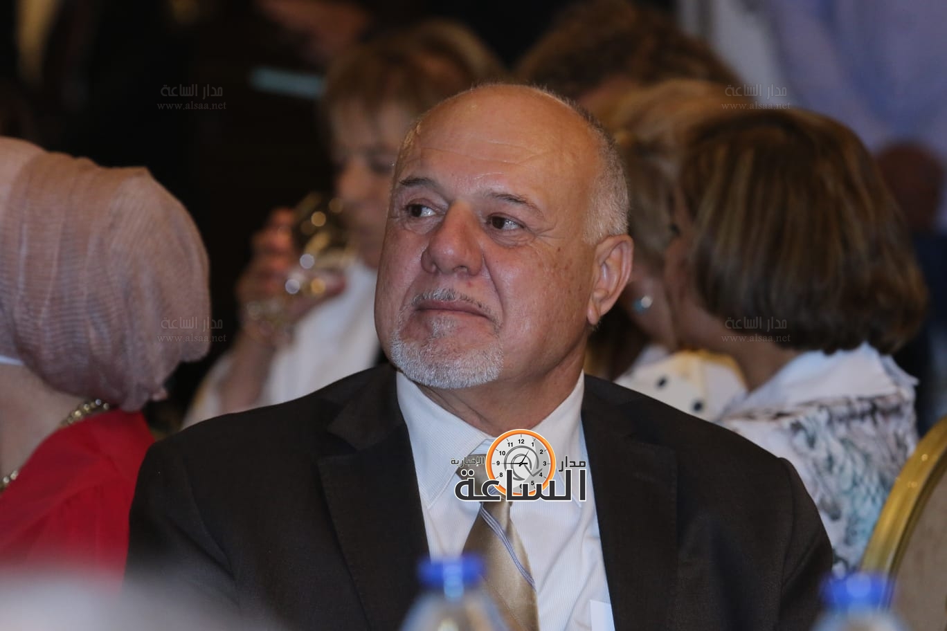 Madar Al-Saa Images 0.7659114172820523