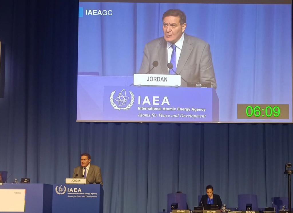 Madar Al-Saa Images 0.9844659779450404