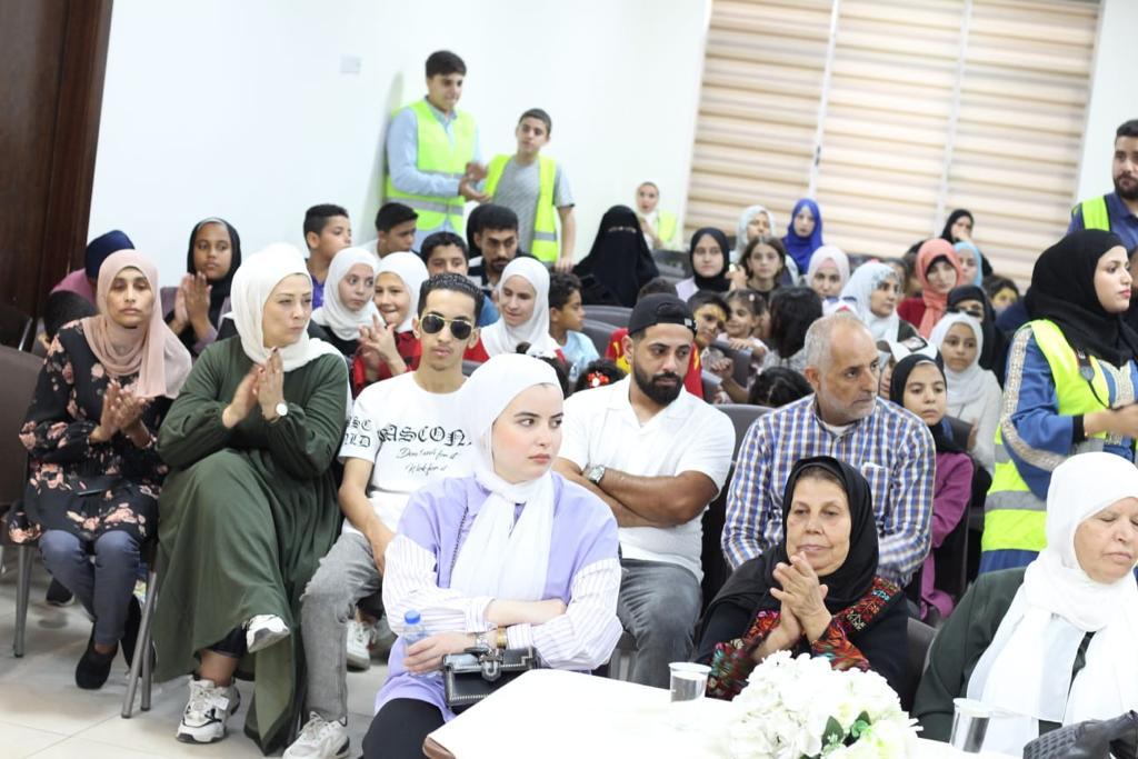 Madar Al-Saa Images 0.616537680168499