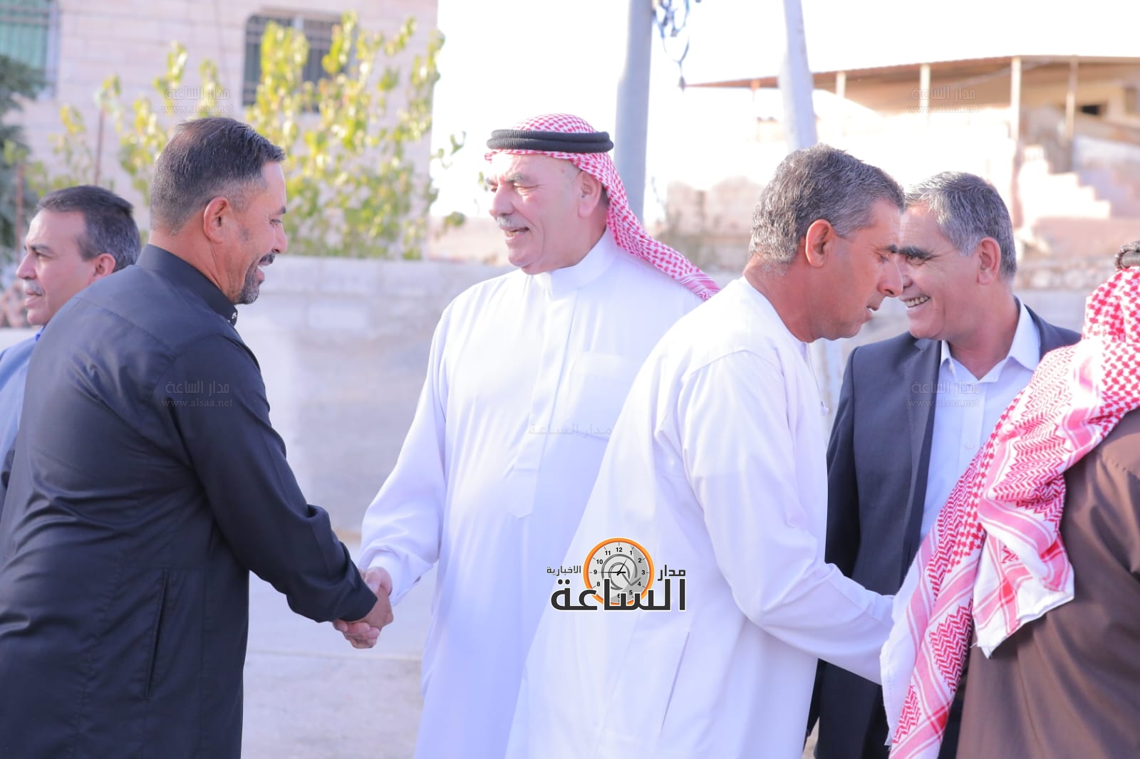 Madar Al-Saa Images 0.528572095112305