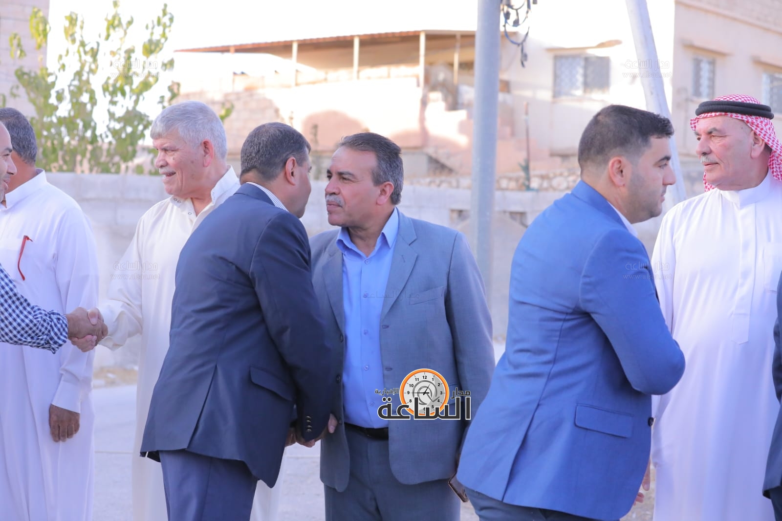 Madar Al-Saa Images 0.01573810323589986