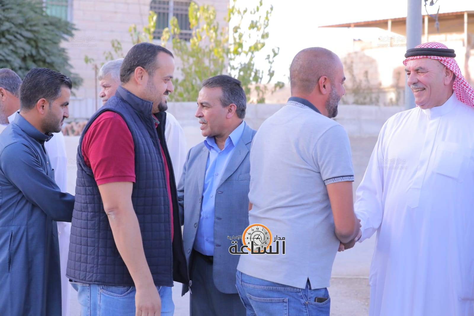 Madar Al-Saa Images 0.8406509737939398