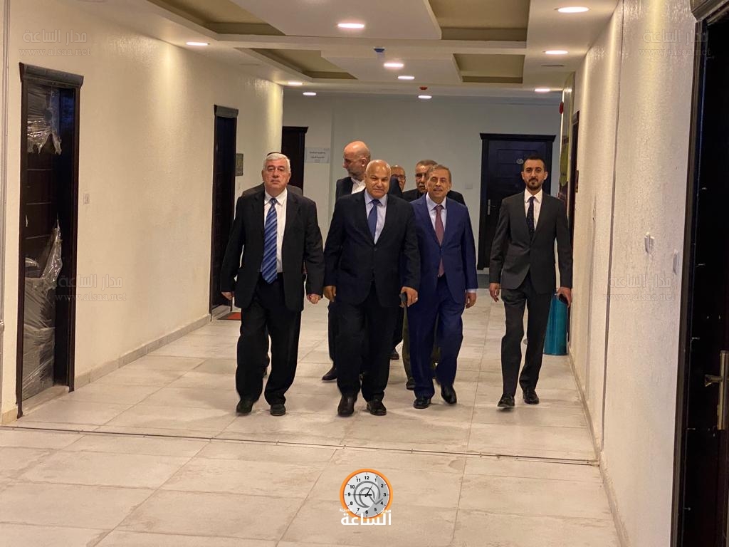 Madar Al-Saa Images 0.230080428450247