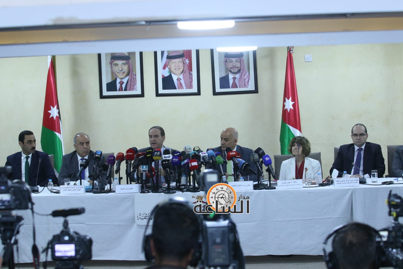 Madar Al-Saa Images 0.7719153892850537