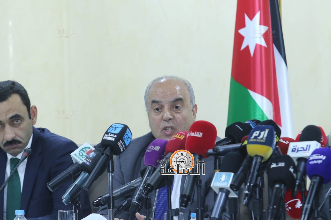 Madar Al-Saa Images 0.37746769168970373