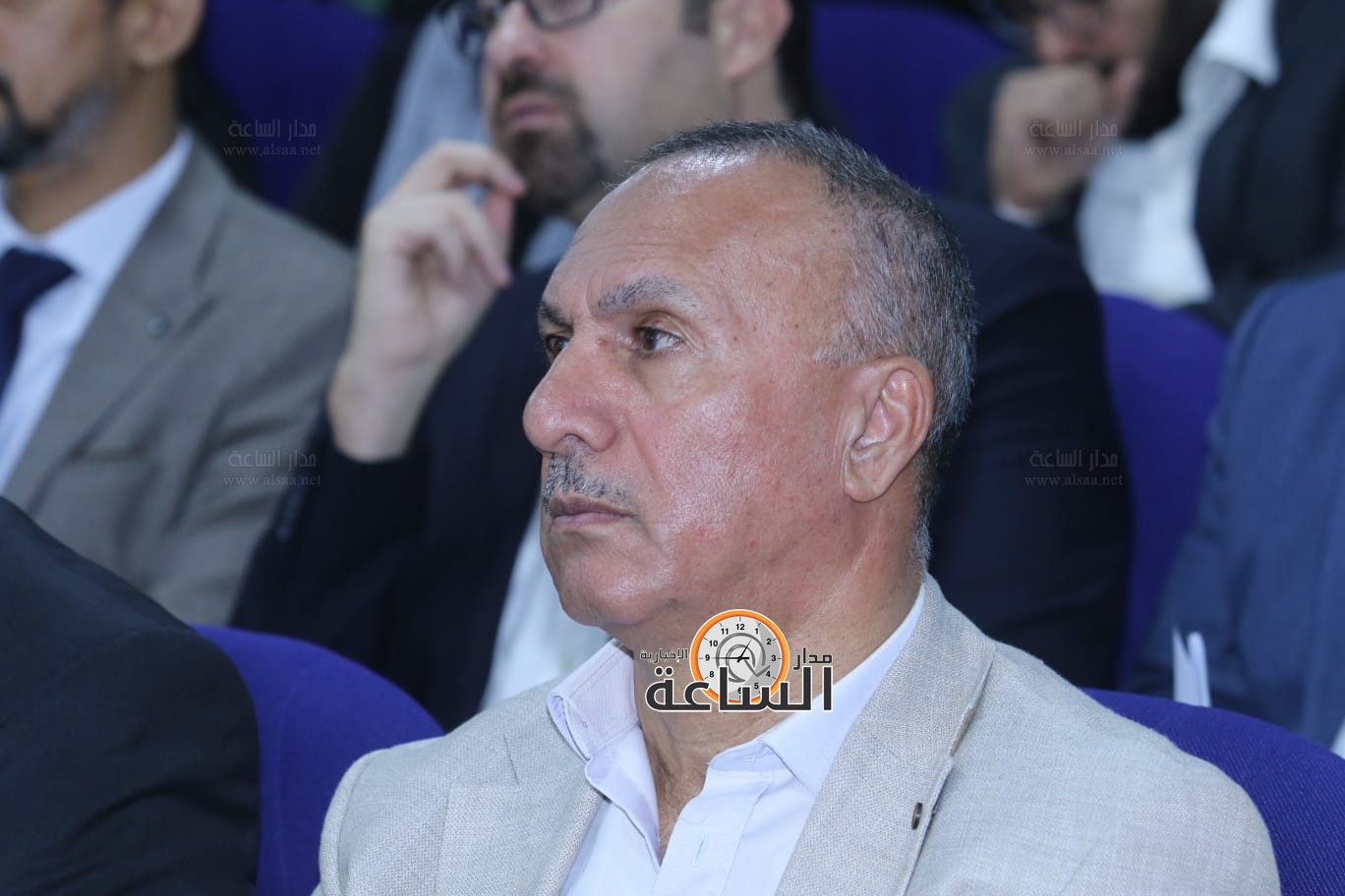 Madar Al-Saa Images 0.8132389604915726