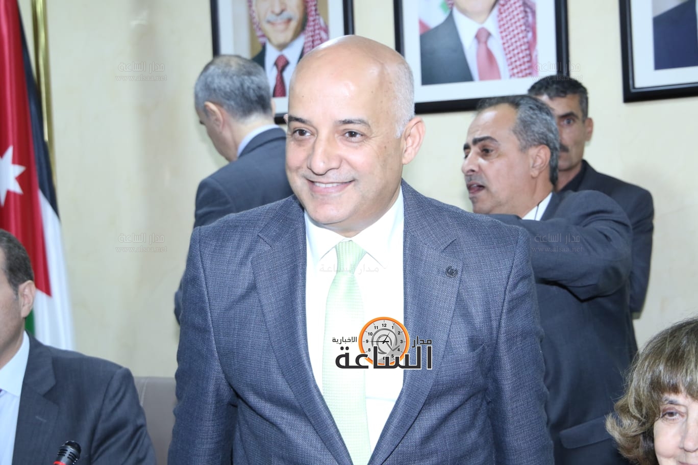 Madar Al-Saa Images 0.3311174510068824