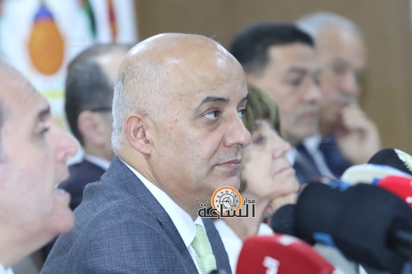 Madar Al-Saa Images 0.0098714339955146