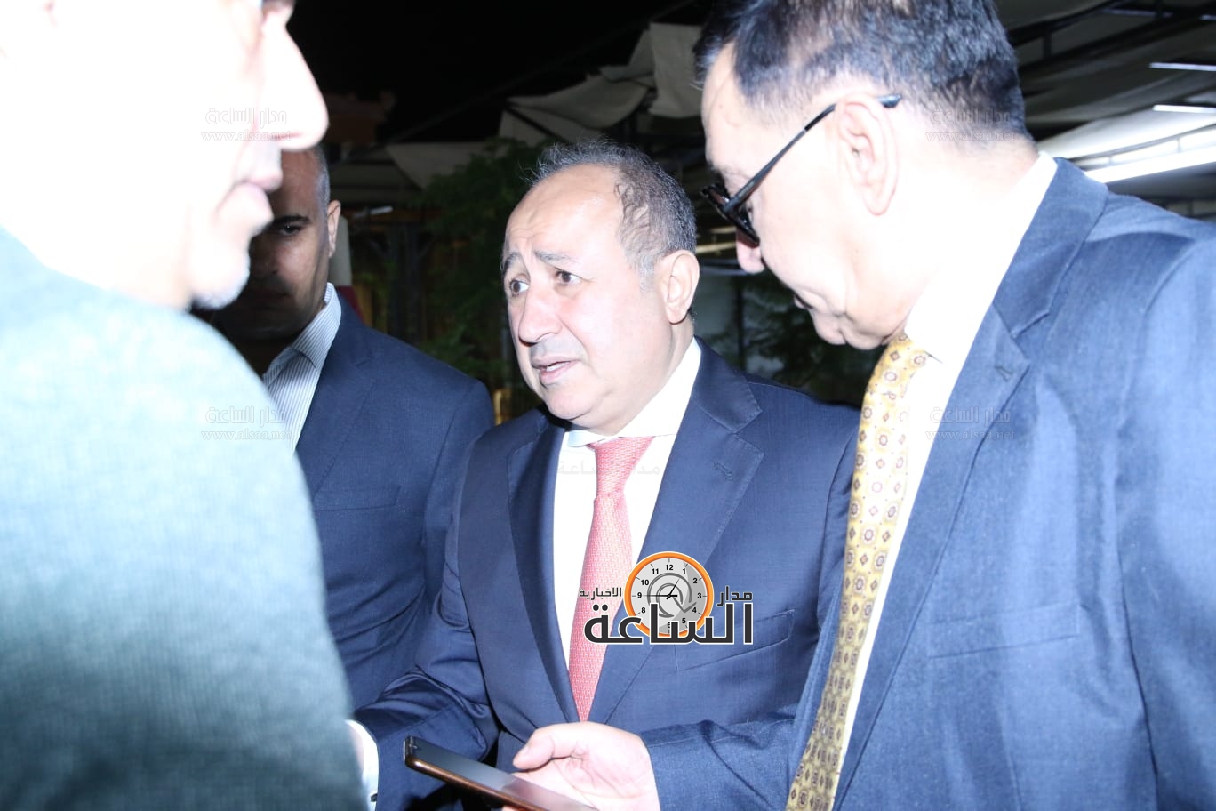 Madar Al-Saa Images 0.5624595438334994