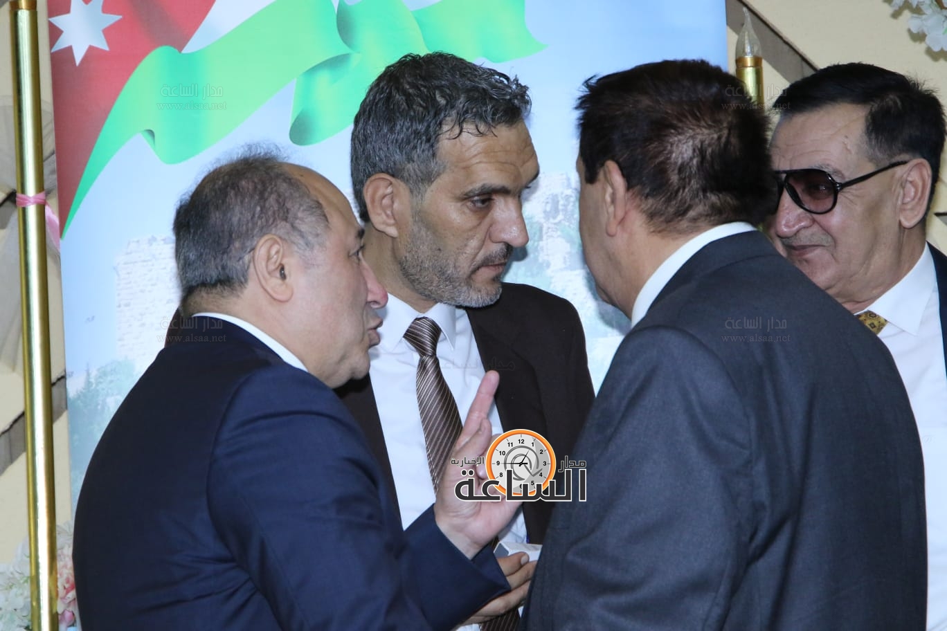 Madar Al-Saa Images 0.09574178981502768