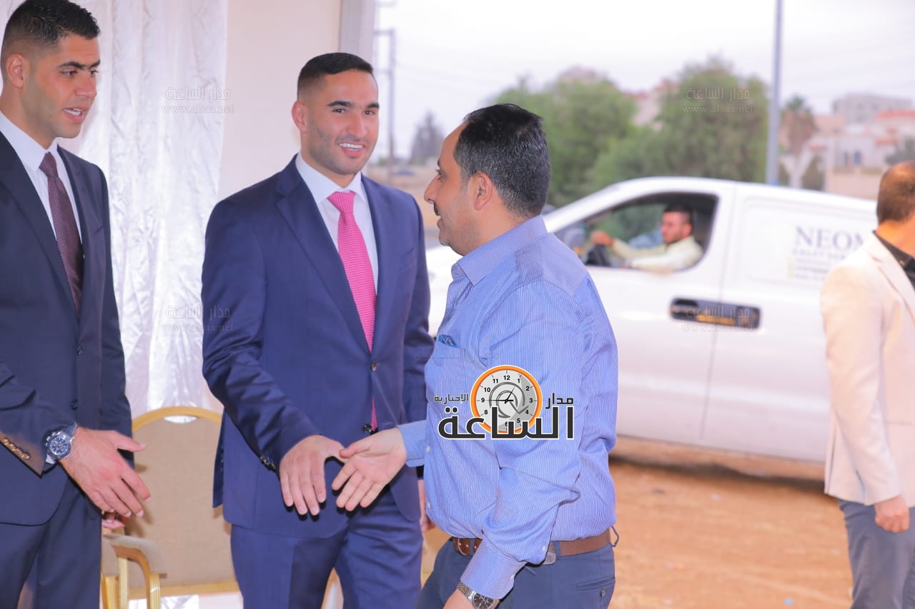 Madar Al-Saa Images 0.4895192406684432