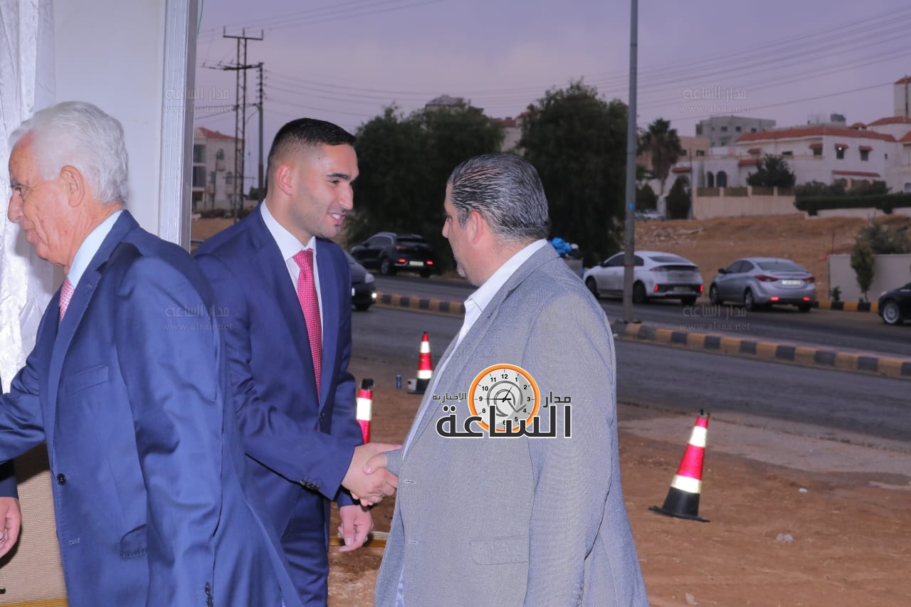 Madar Al-Saa Images 0.018147652387824786