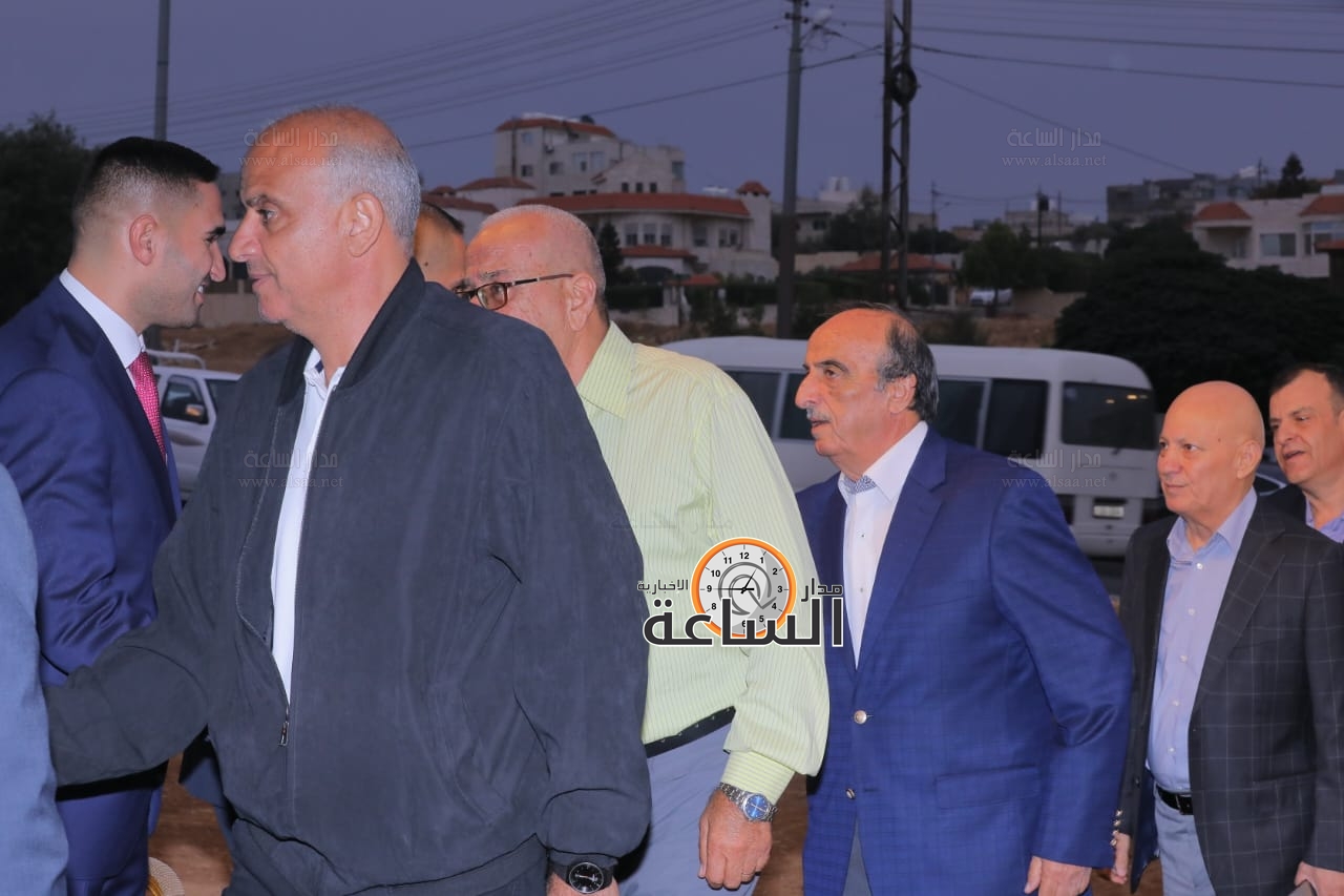 Madar Al-Saa Images 0.4192839390750539