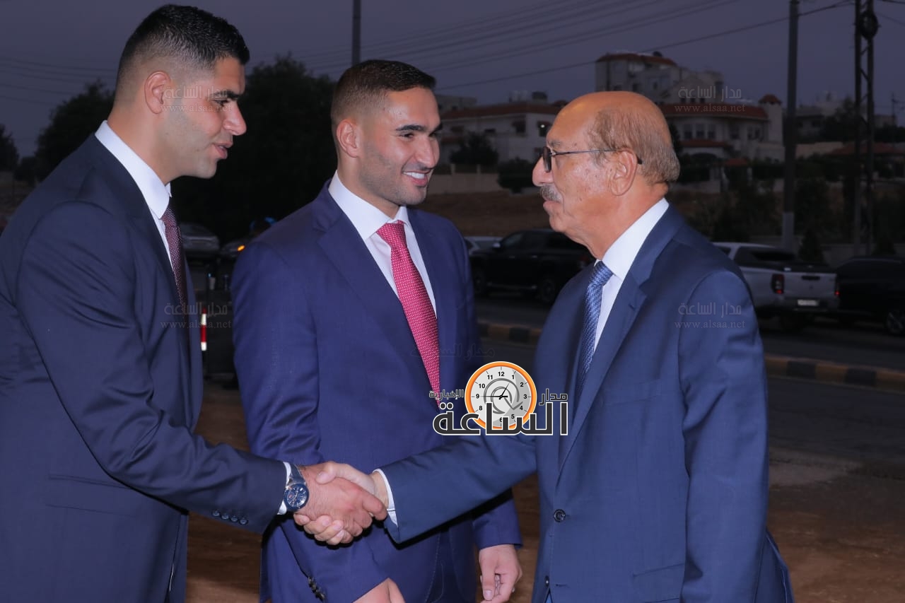 Madar Al-Saa Images 0.18740883023984056