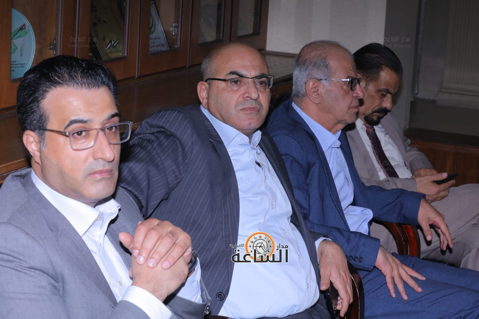 Madar Al-Saa Images 0.6495108658590727