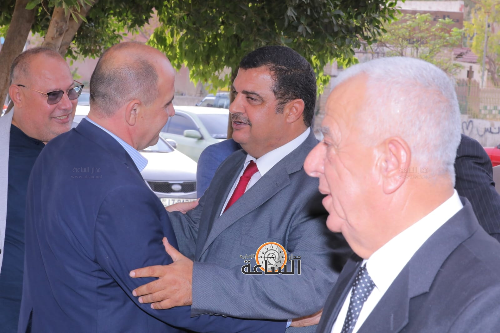 Madar Al-Saa Images 0.8754490280088669