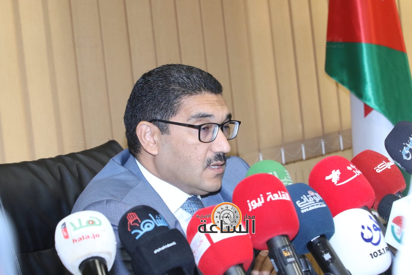 Madar Al-Saa Images 0.125309095581153