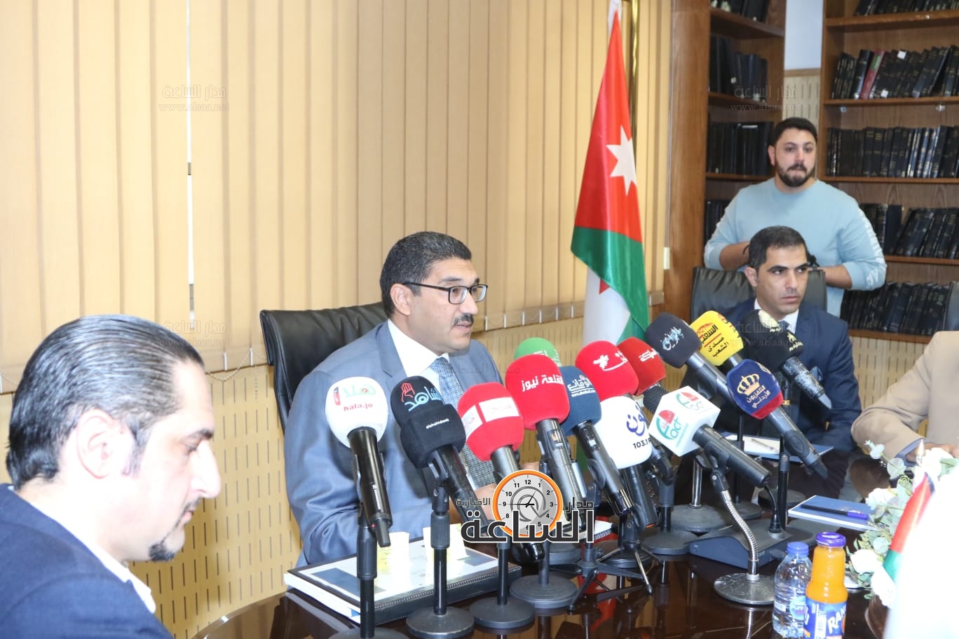 Madar Al-Saa Images 0.19306252046927952