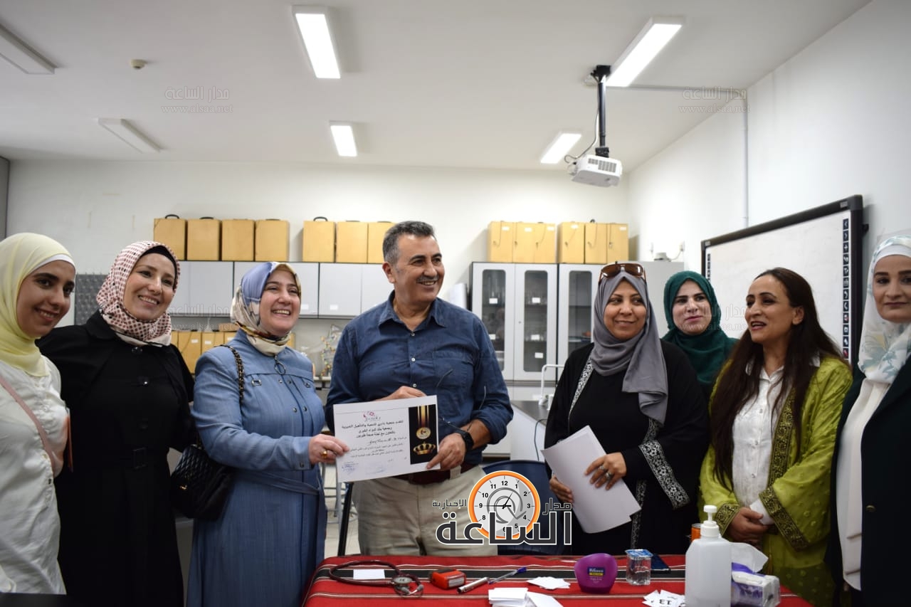 Madar Al-Saa Images 0.516658969232602