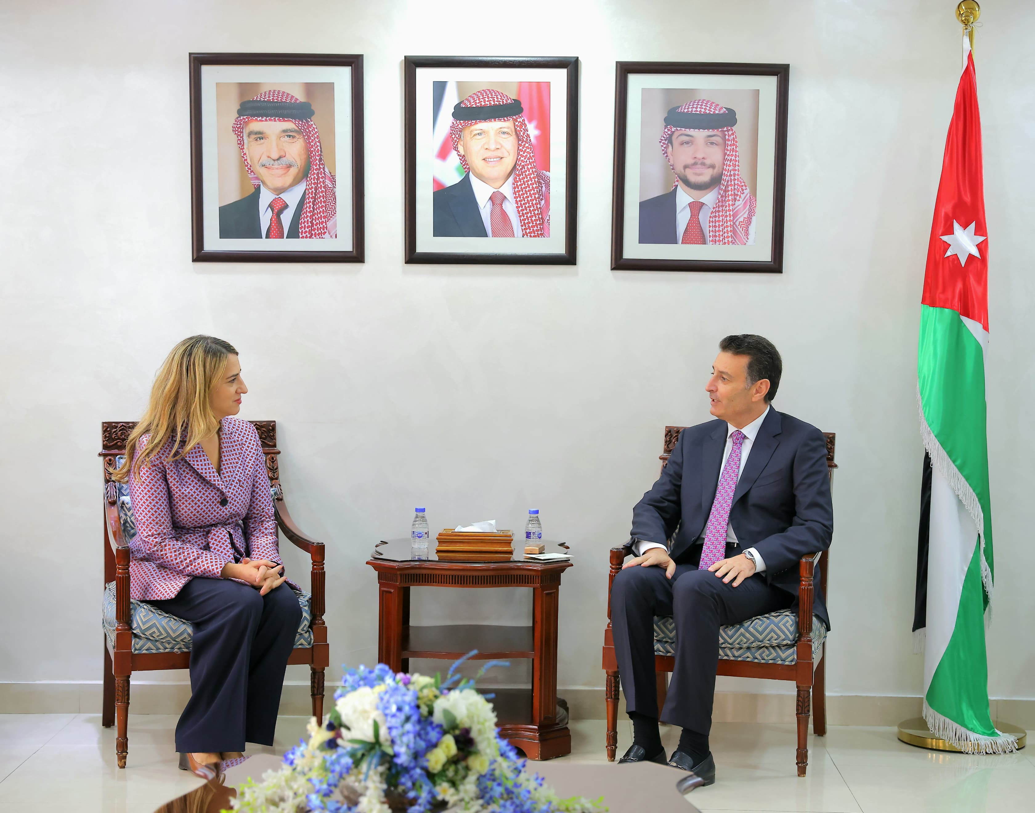 Madar Al-Saa Images 0.6457198362841741