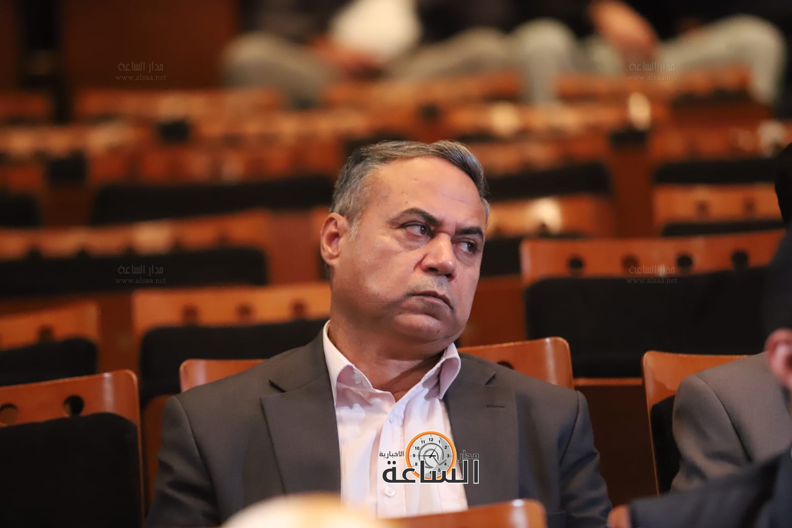 Madar Al-Saa Images 0.11895699372748725