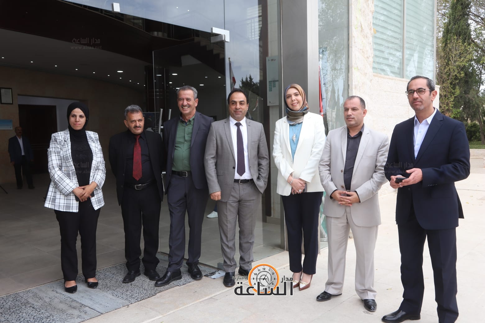 Madar Al-Saa Images 0.47434345965279