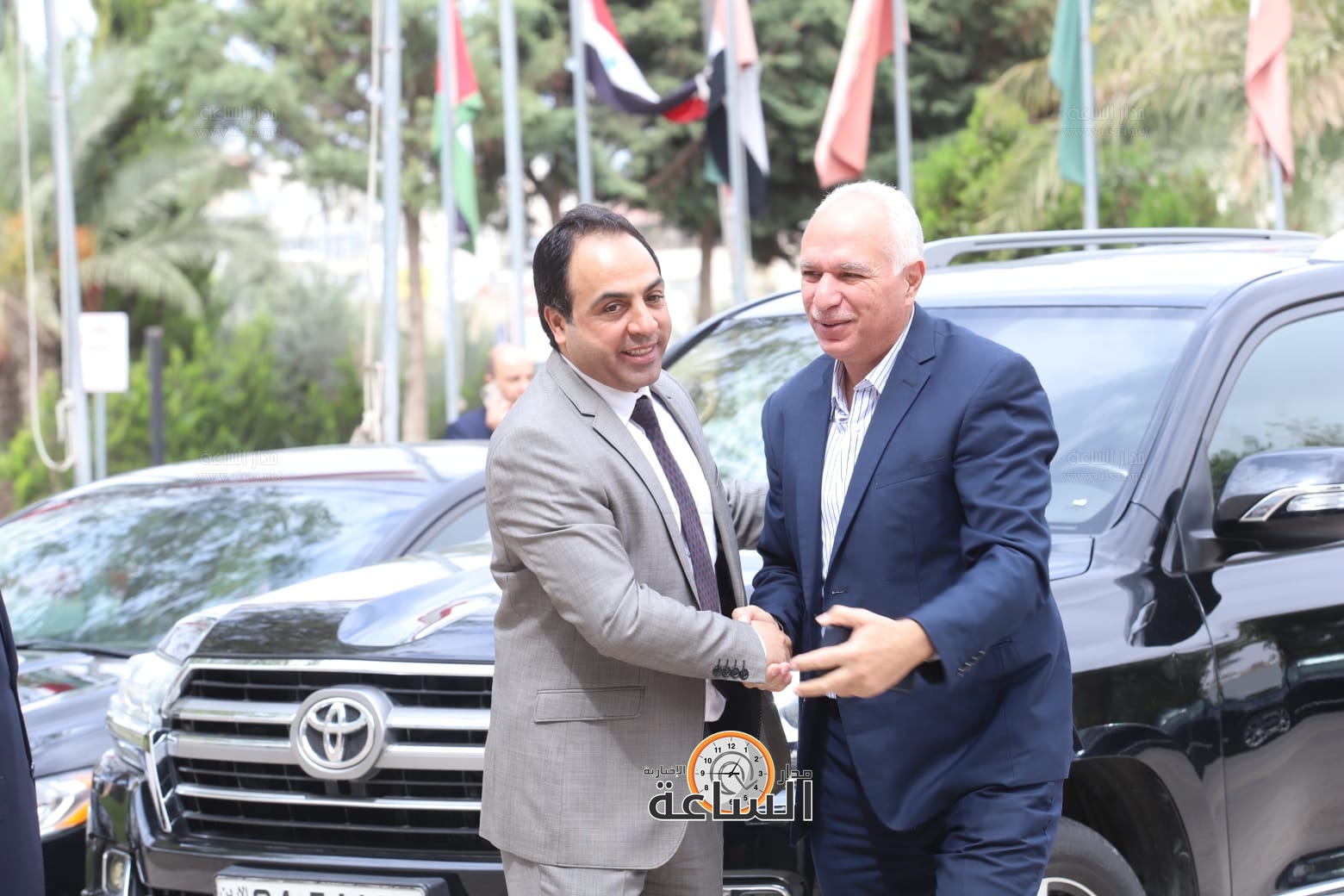 Madar Al-Saa Images 0.16744004759670705