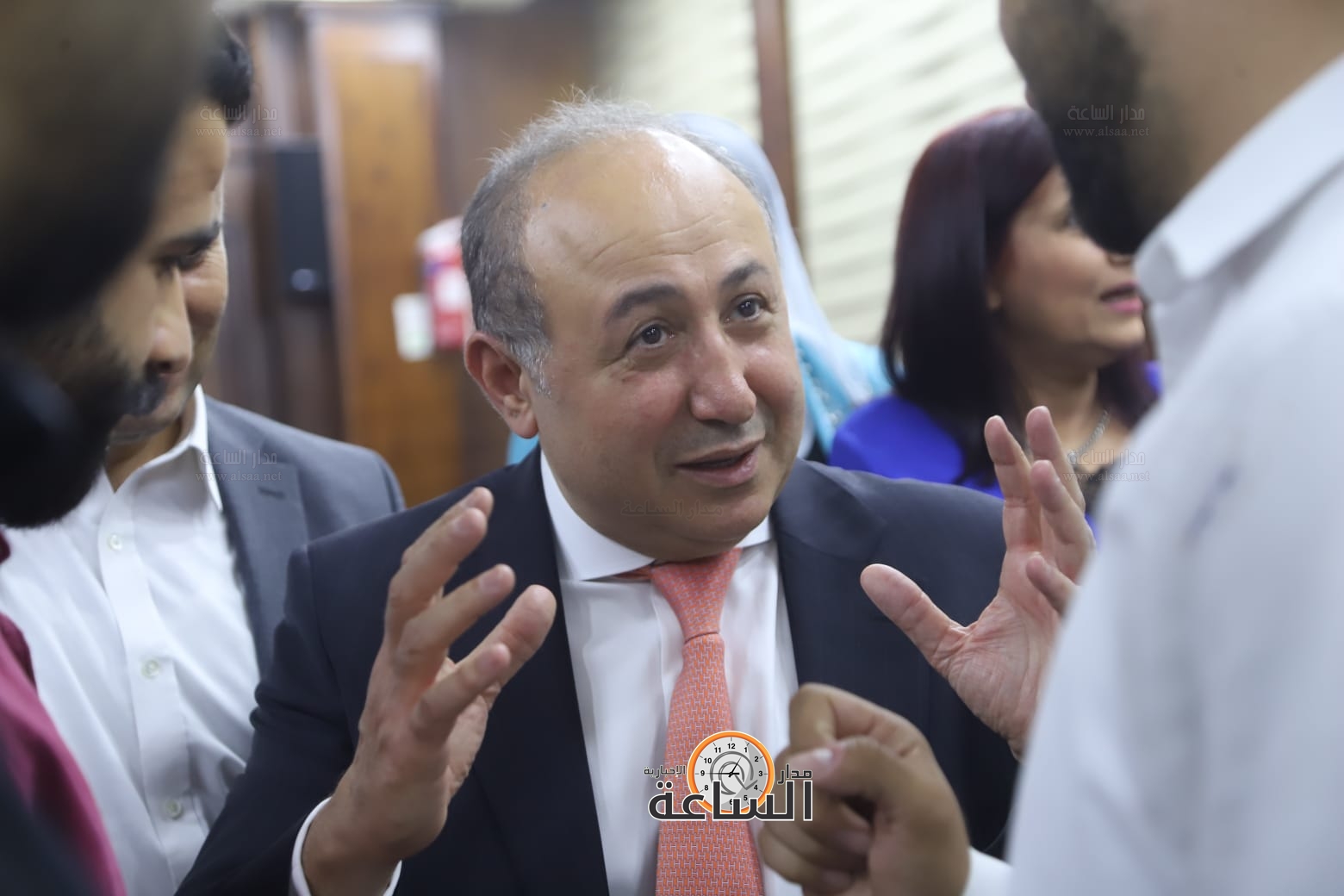 Madar Al-Saa Images 0.2382845581007138