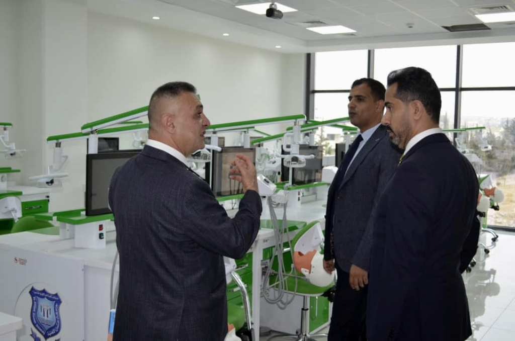 Madar Al-Saa Images 0.5221805483614745