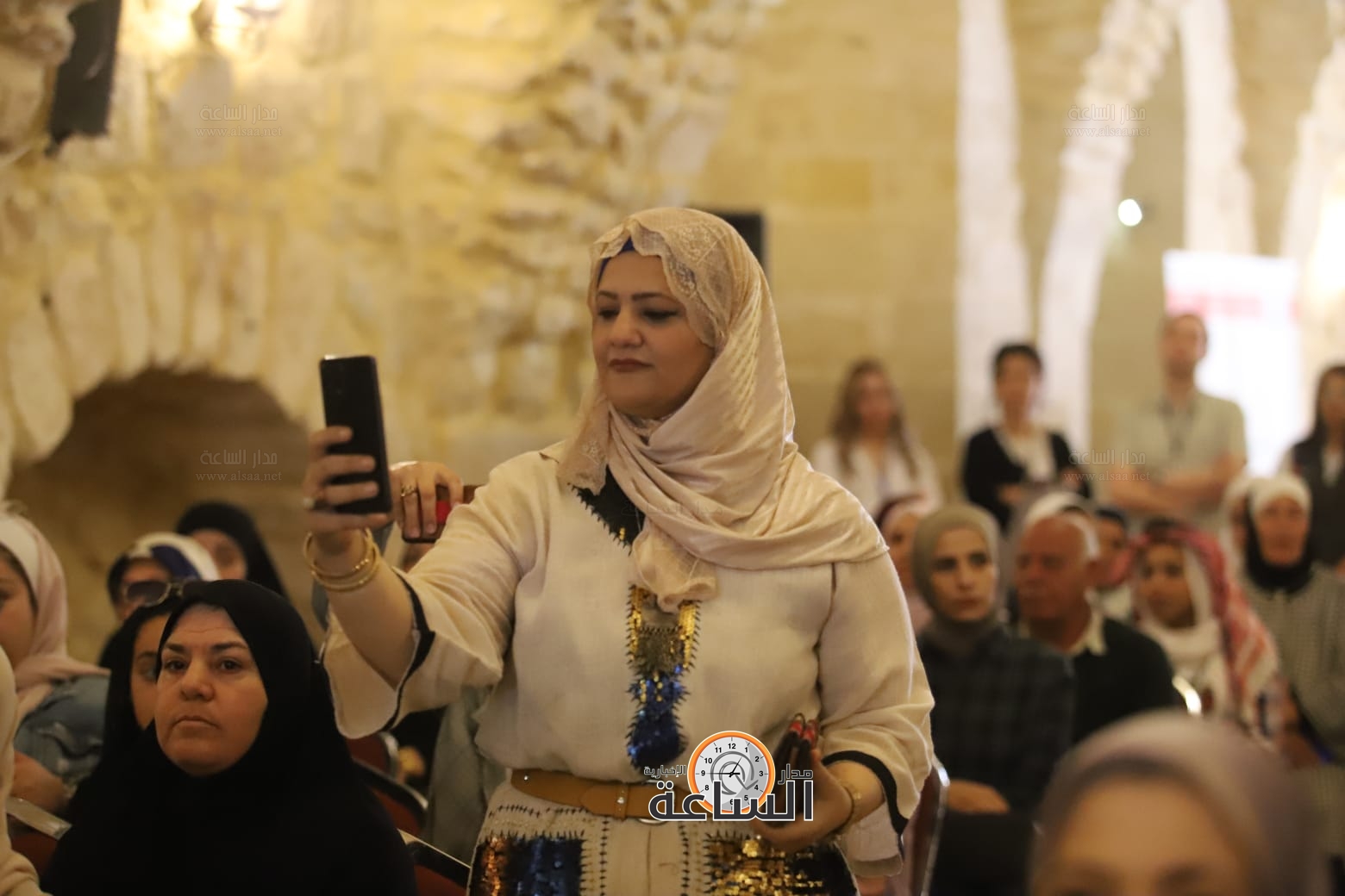 Madar Al-Saa Images 0.8104148771059239