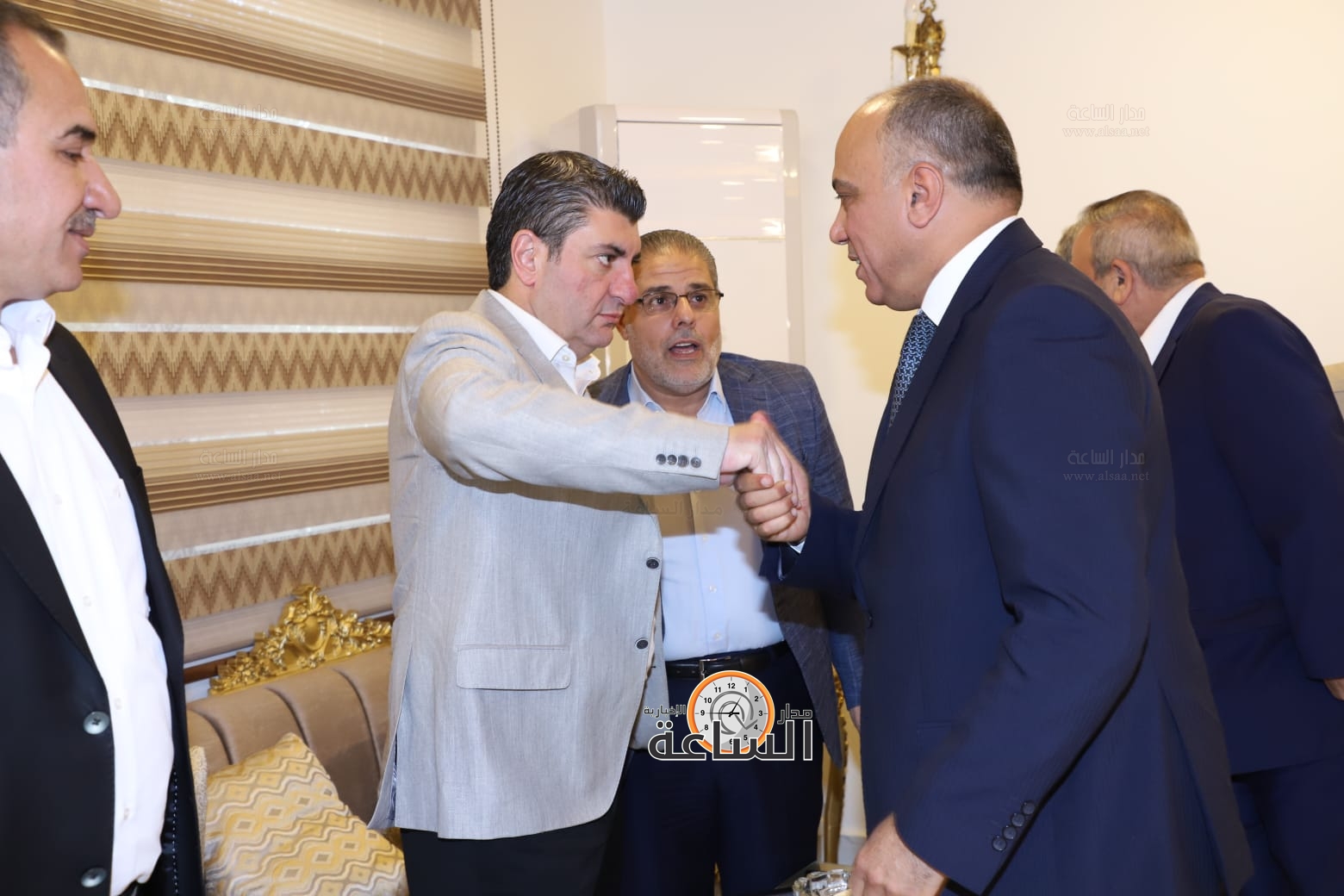 Madar Al-Saa Images 0.9628110688495719