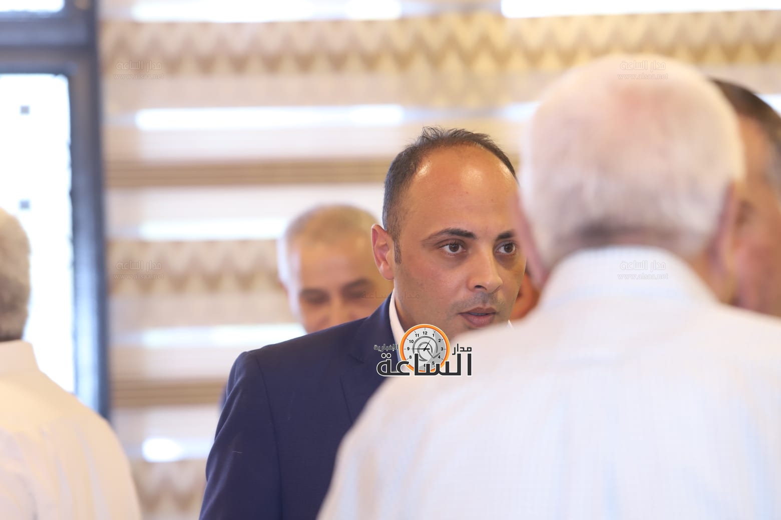 Madar Al-Saa Images 0.4074537151983564