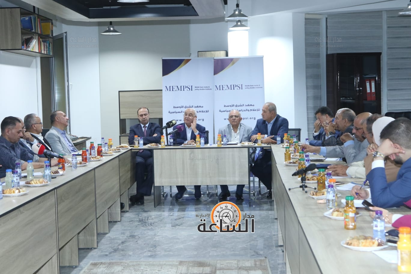 Madar Al-Saa Images 0.03188038725502462