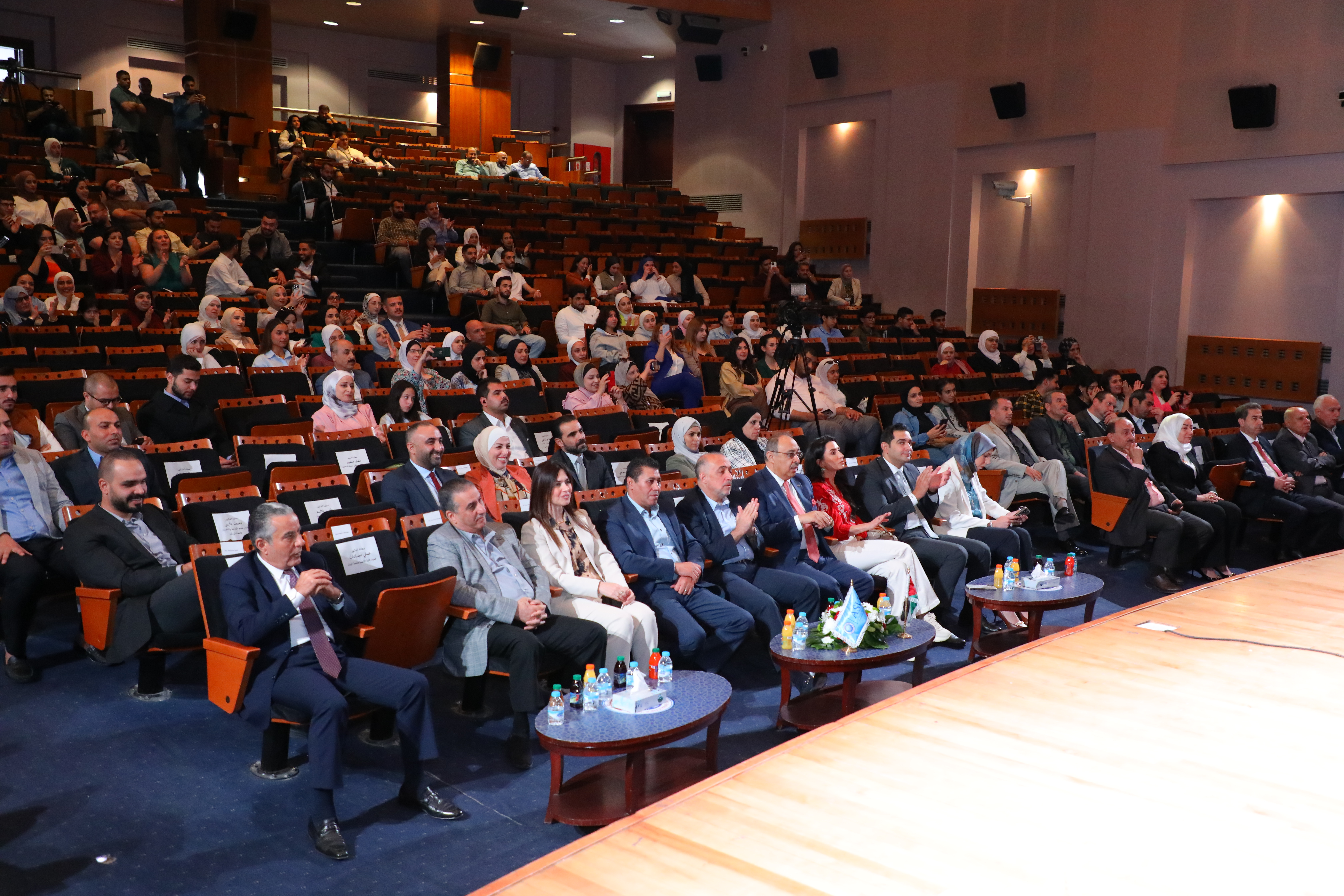 Madar Al-Saa Images 0.846408390832194