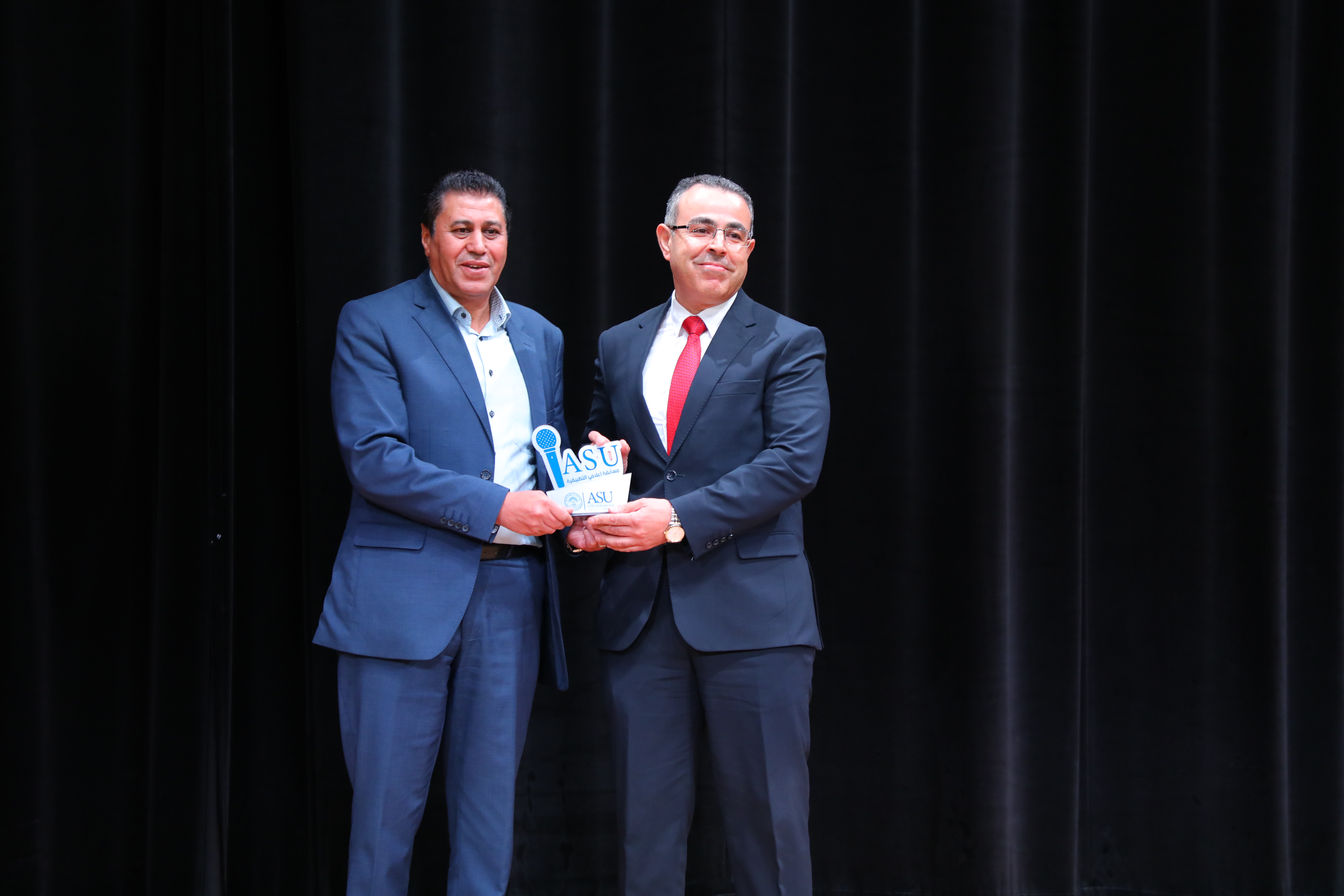 Madar Al-Saa Images 0.3357369399195784