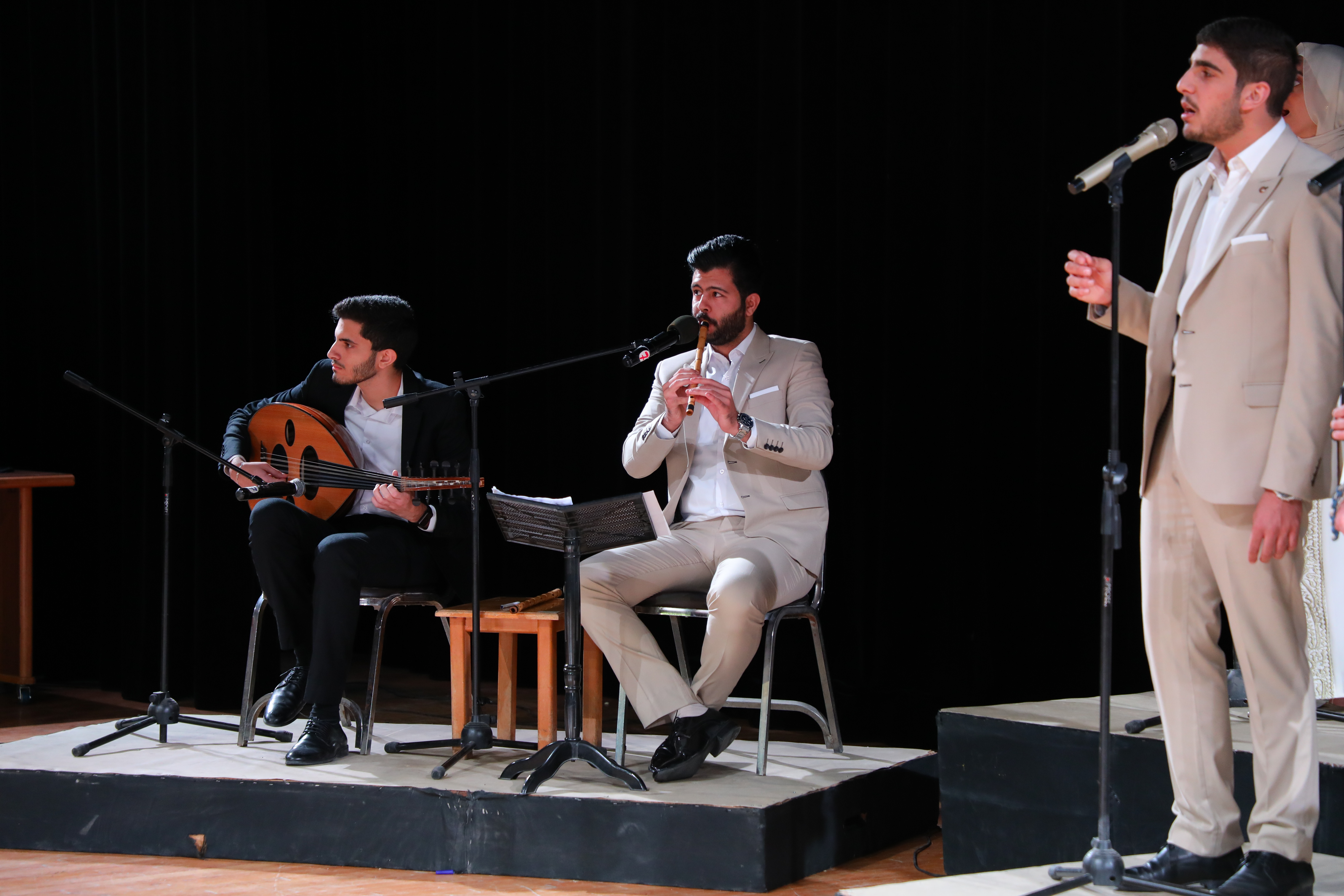 Madar Al-Saa Images 0.6222475251174784