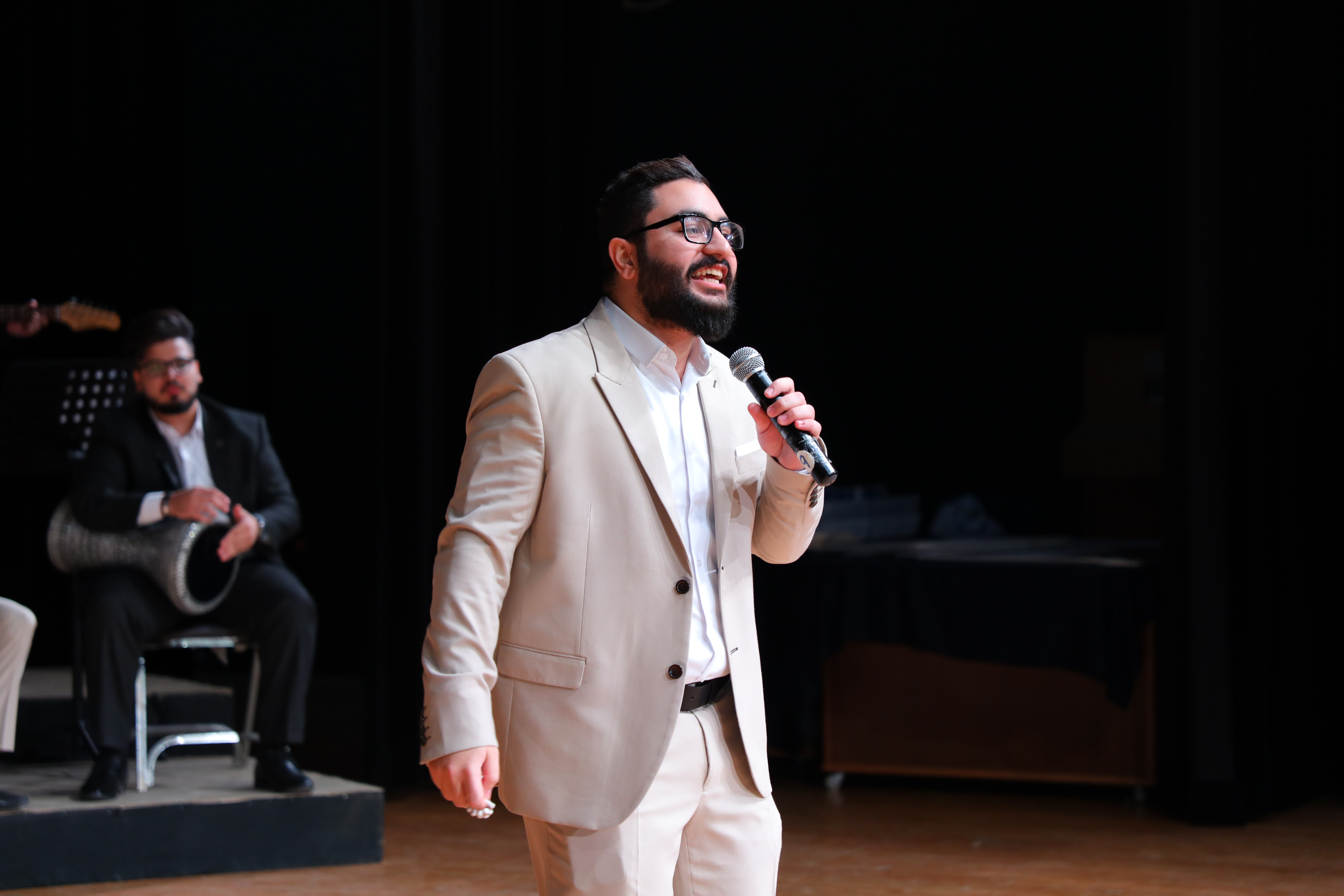 Madar Al-Saa Images 0.9042471142589399