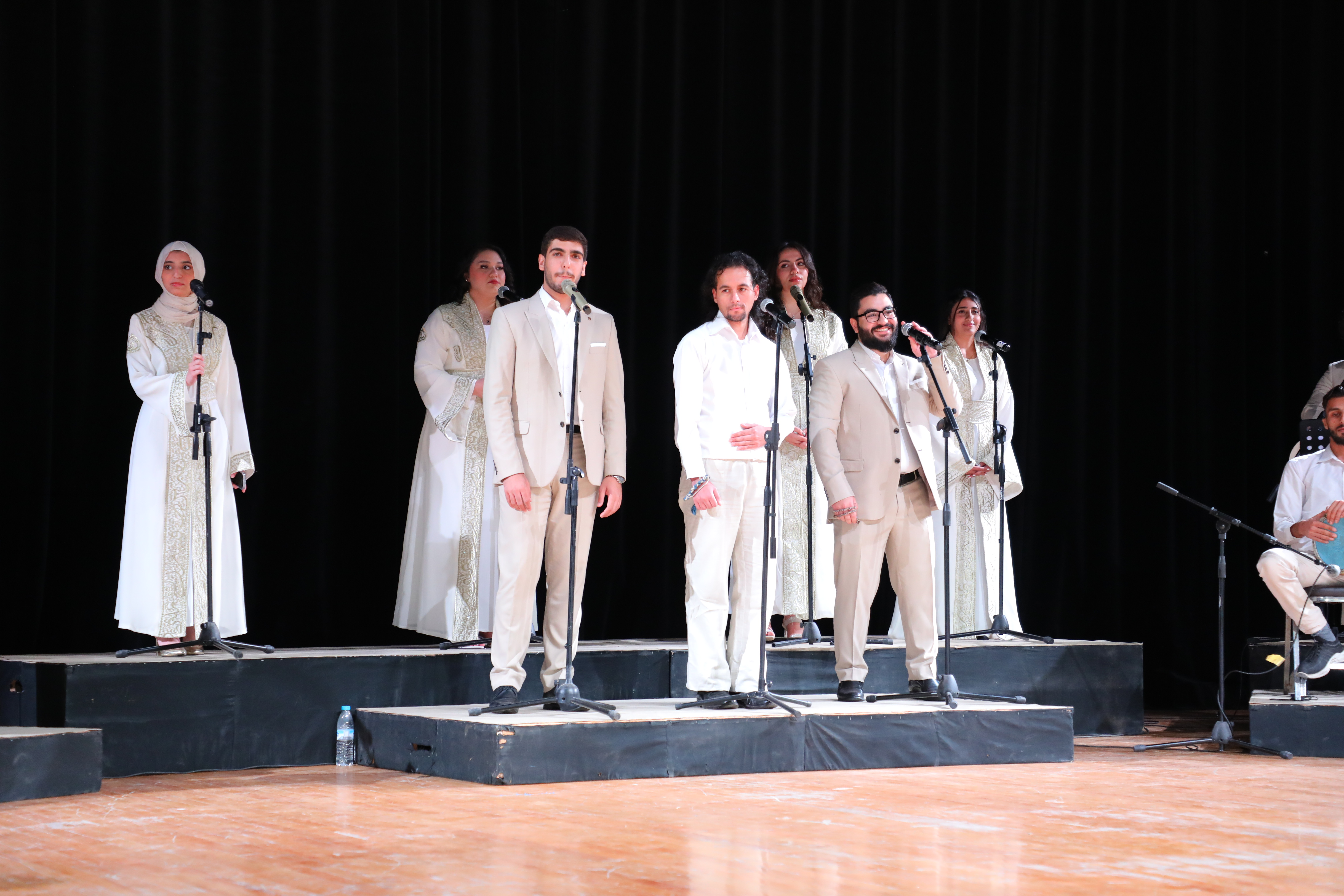 Madar Al-Saa Images 0.8485804299399364