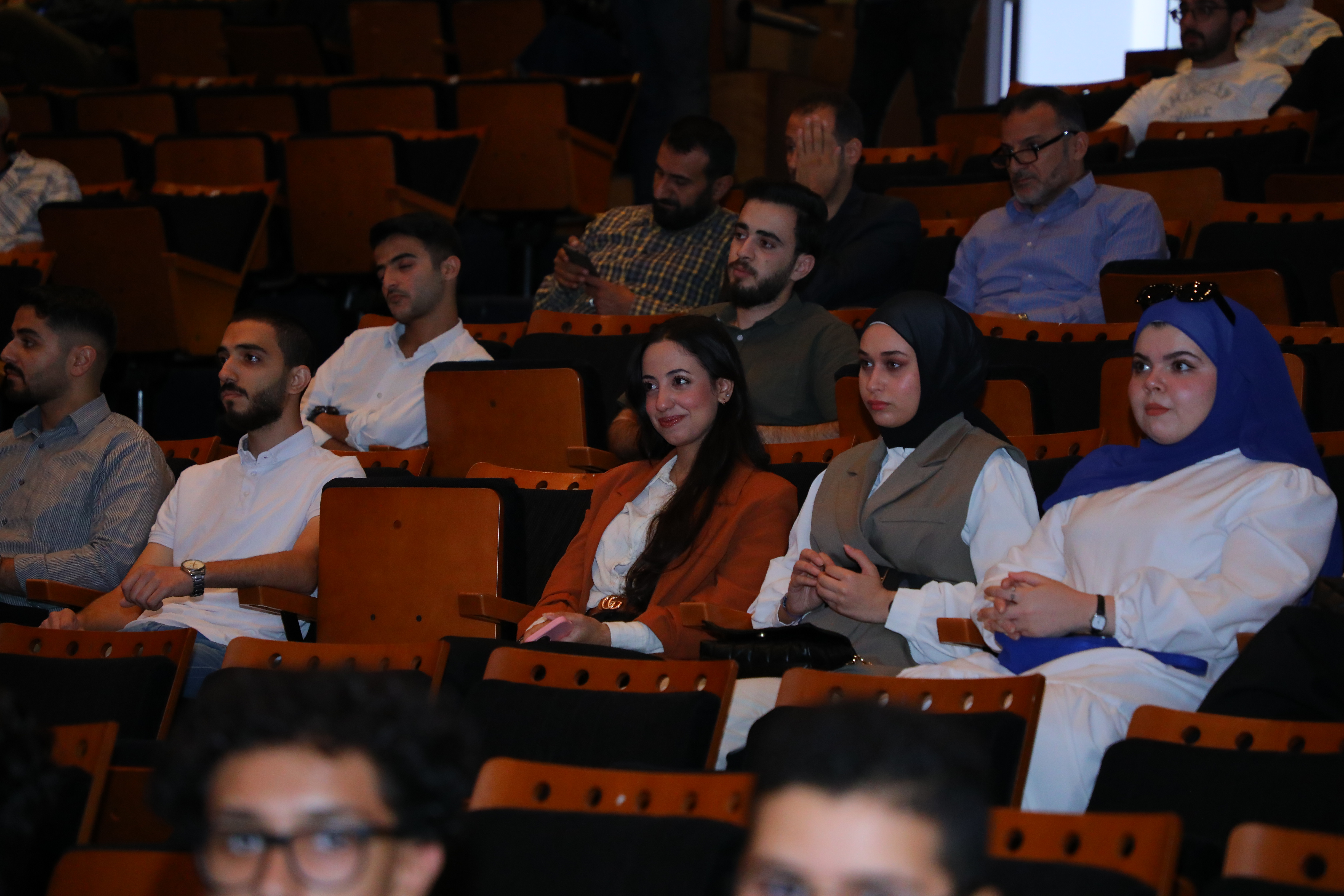 Madar Al-Saa Images 0.6666012933295906