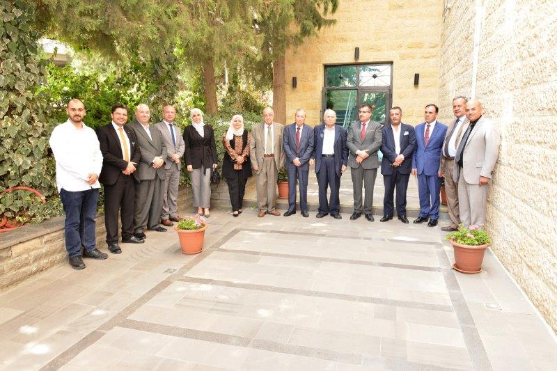 Madar Al-Saa Images 0.9704245915497443