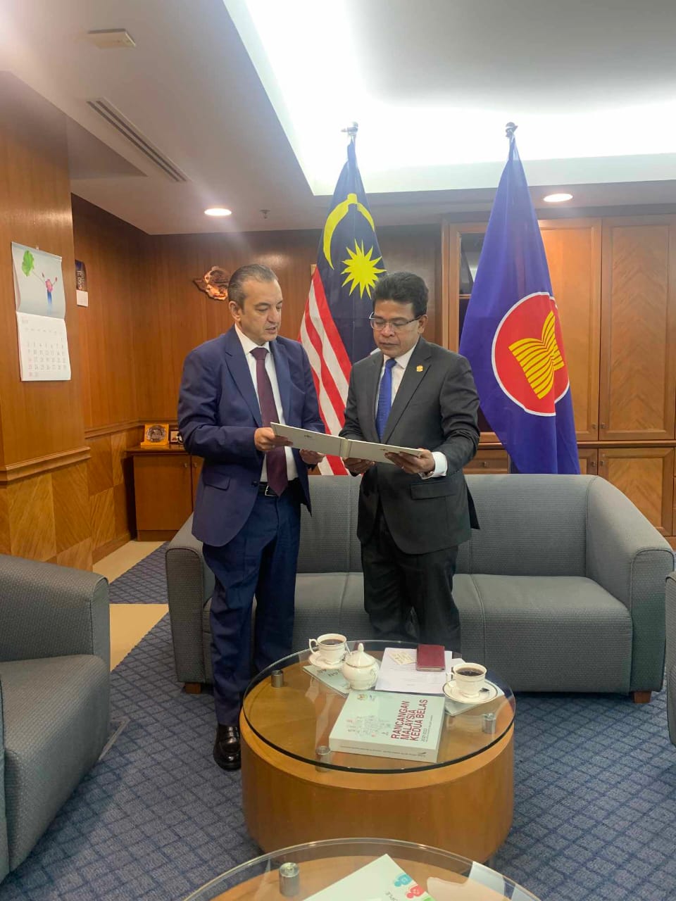 Madar Al-Saa Images 0.5776895205825676