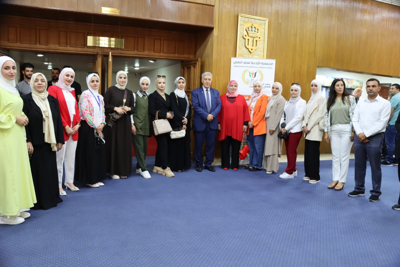 Madar Al-Saa Images 0.10283287661156137