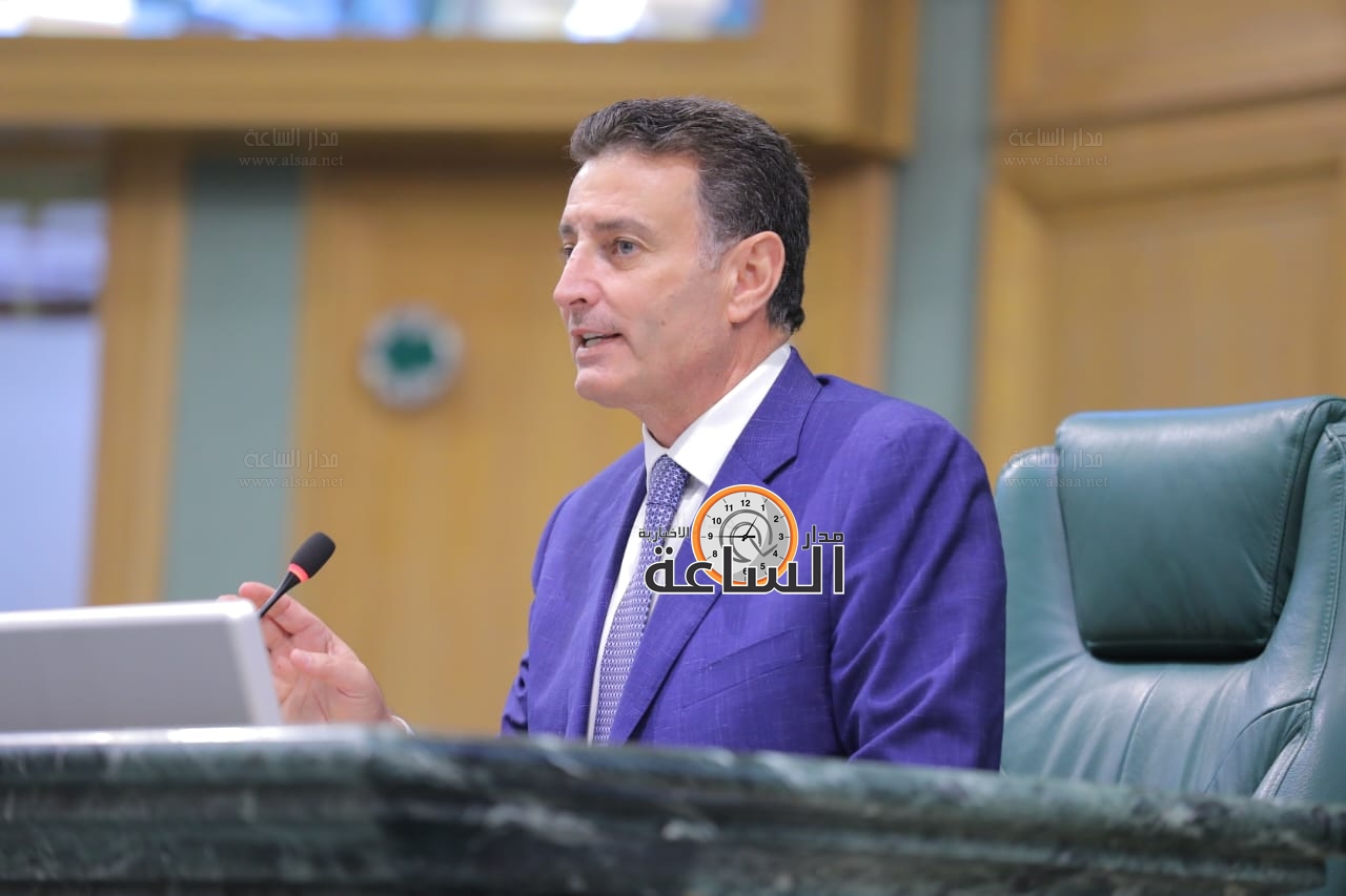 Madar Al-Saa Images 0.8609338601448413