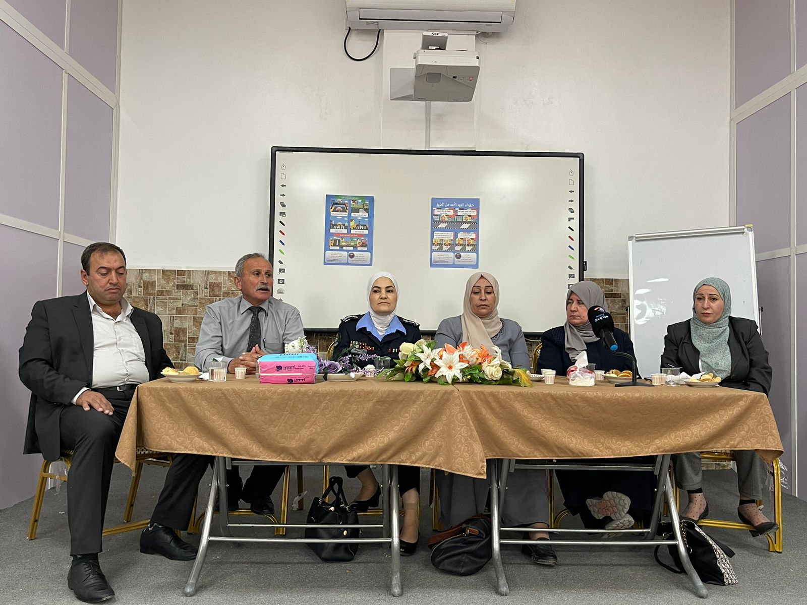 Madar Al-Saa Images 0.8890294709294464